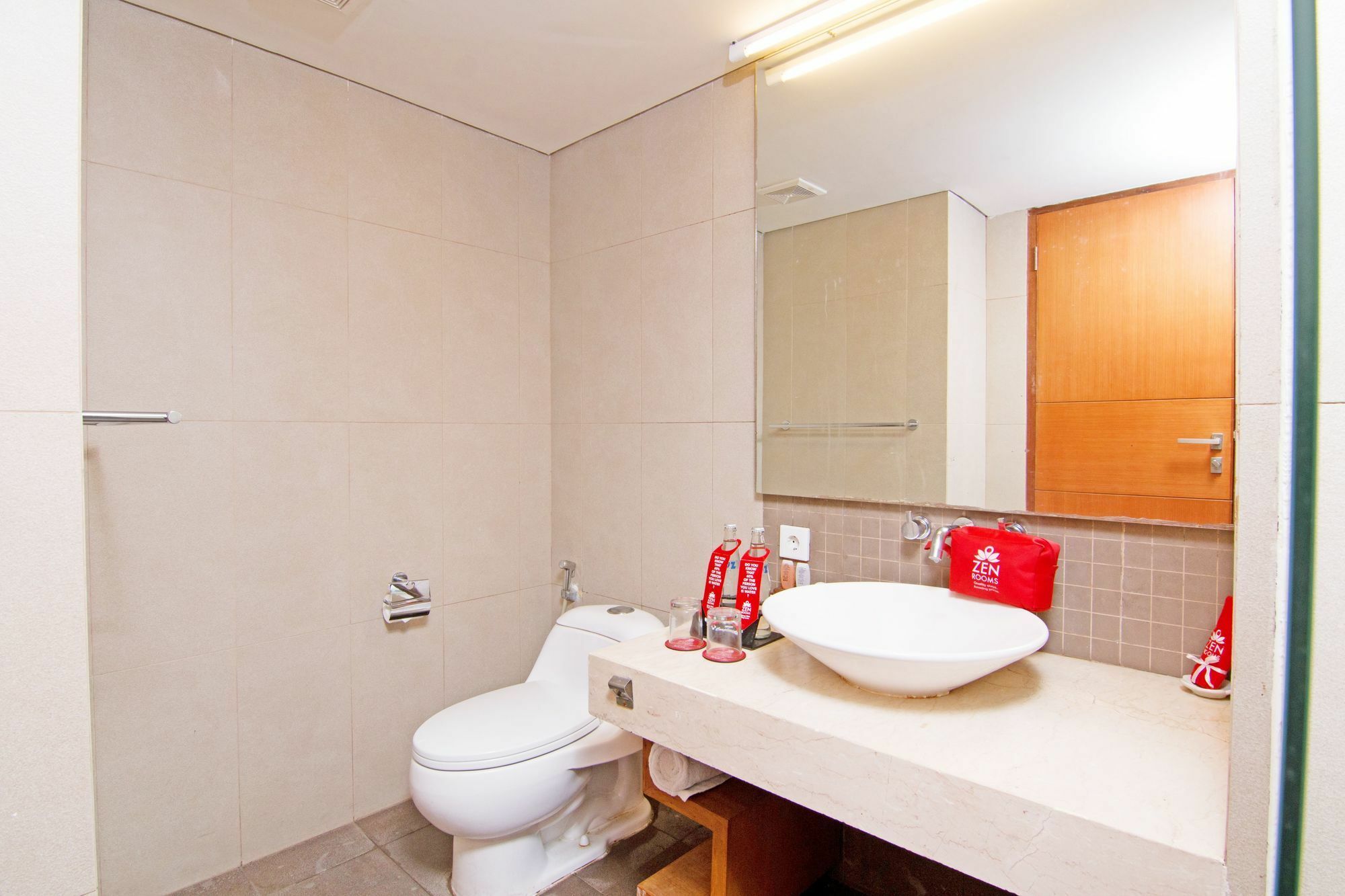Hotel Zen Kuta Sunset Road